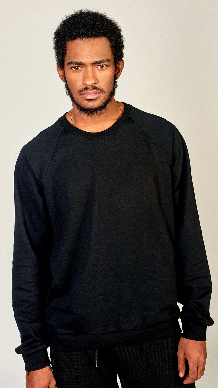 black t-shirt streetwear model